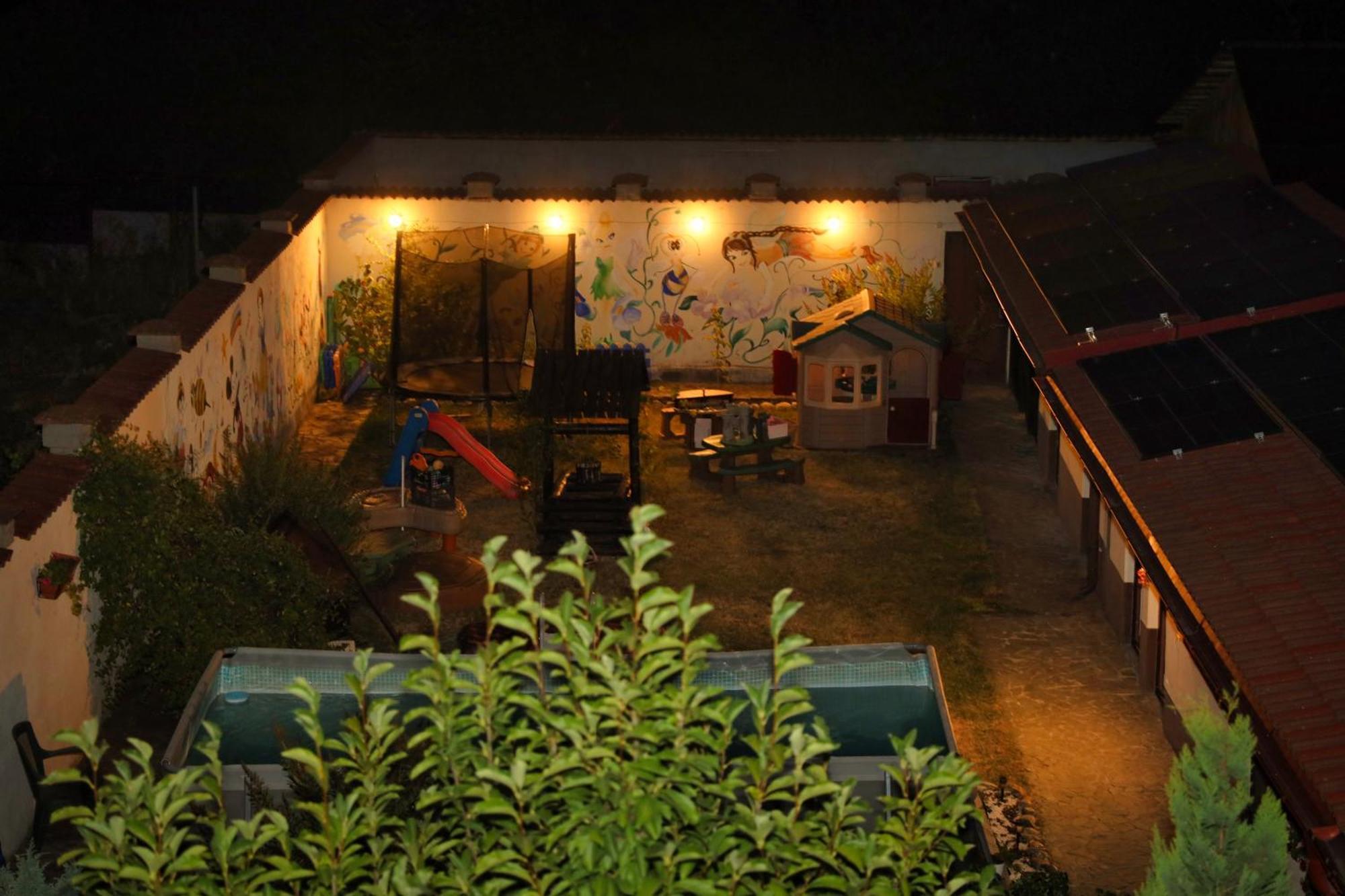 Pensiunea Giovani Târgu Jiu Exterior photo